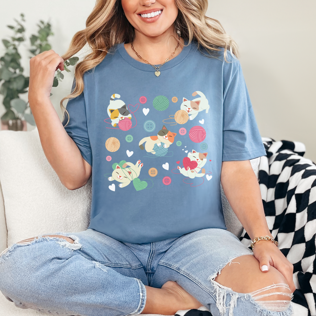 Yarn Cats Women's Graphic Tee